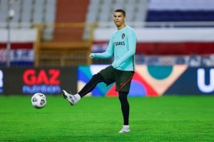 Pemain Sepak Bola Teratas Dengan Penggemar Terbanyak I